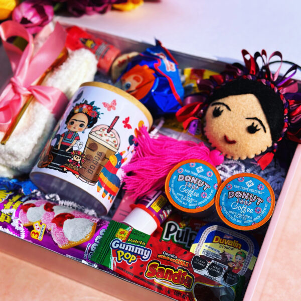 Frida Kahlo lover Gift - Cafecito y Pan Dulce - Frida Kahlo Gift Box - Frida Gift for Her - Conchitas Mug, Birthday Gift for Her - La Frida